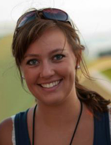 Alissa - travel chicks intern Alissa - travel chicks intern